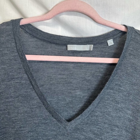 VINCE 100% Wool‎ Sweater Women’s S Gray V-neck Long Sleeve Knit Slouchy Neutra - Picture 9 of 12